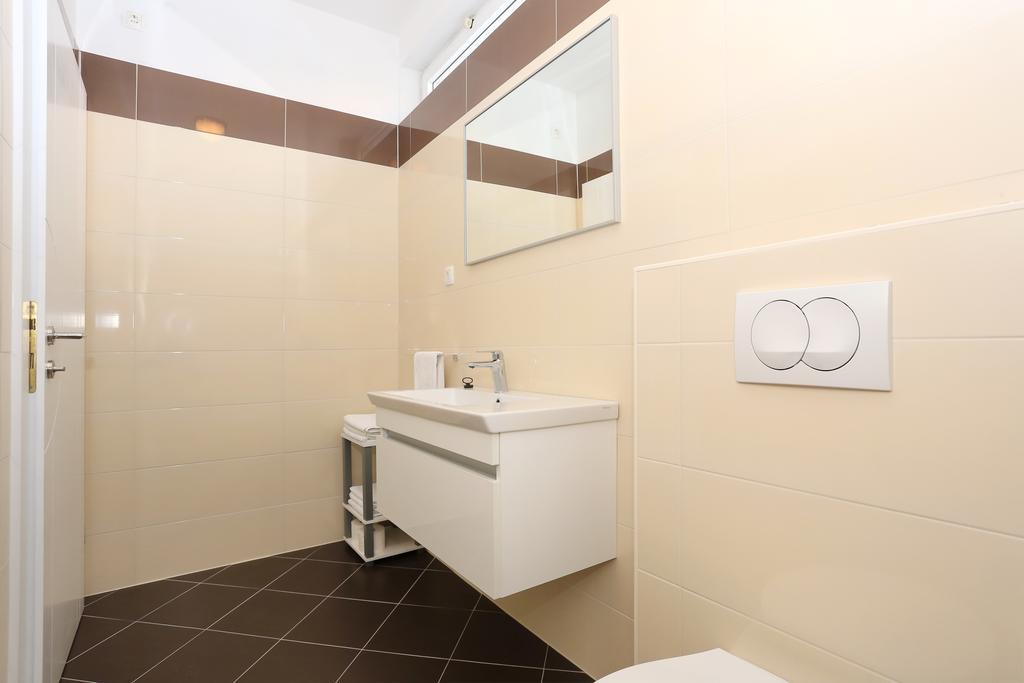 Apartments Villa Visnjik Zadar Room photo